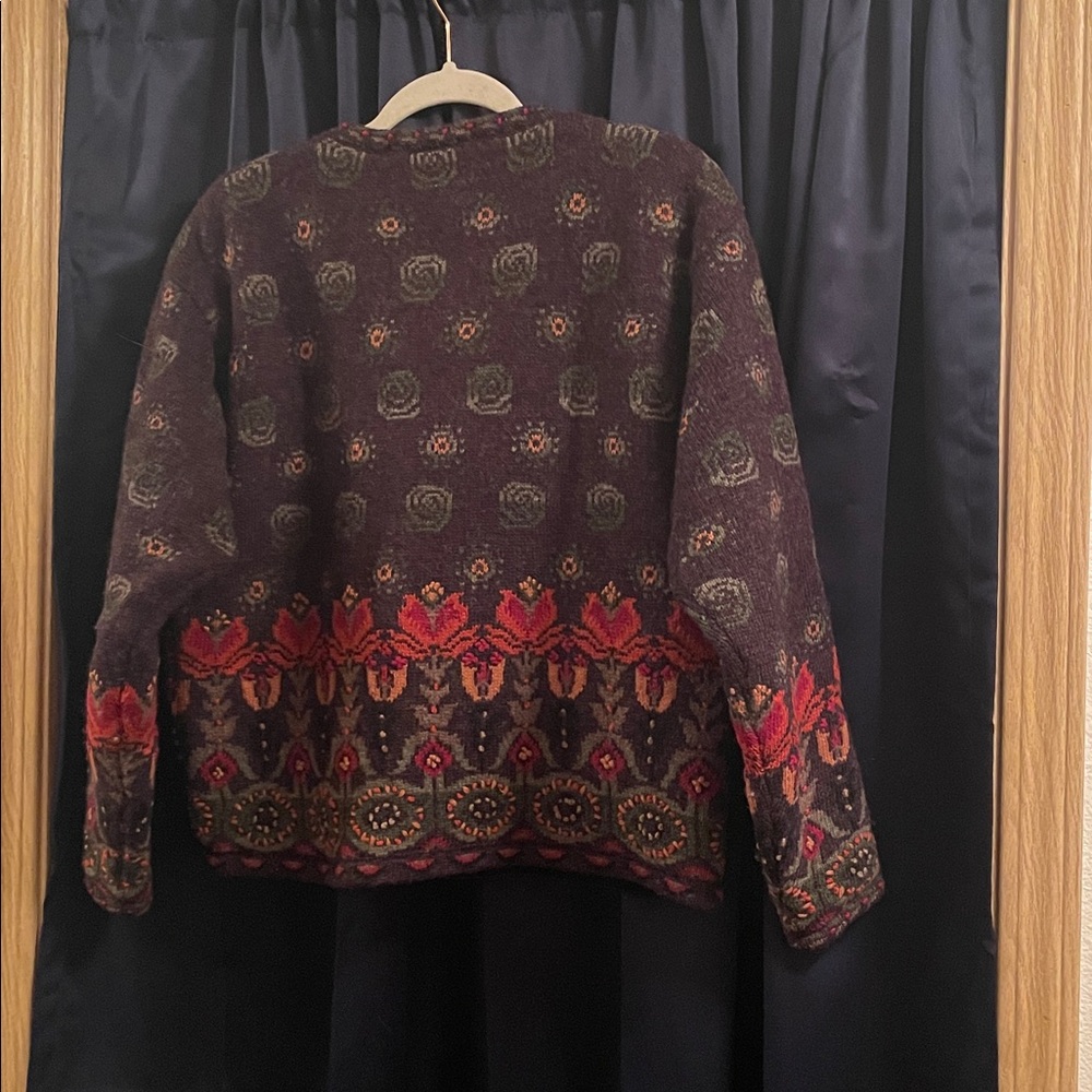 Women’s Icelandic Design full zip wool cardigan. Size Large - Picture 3 of 7